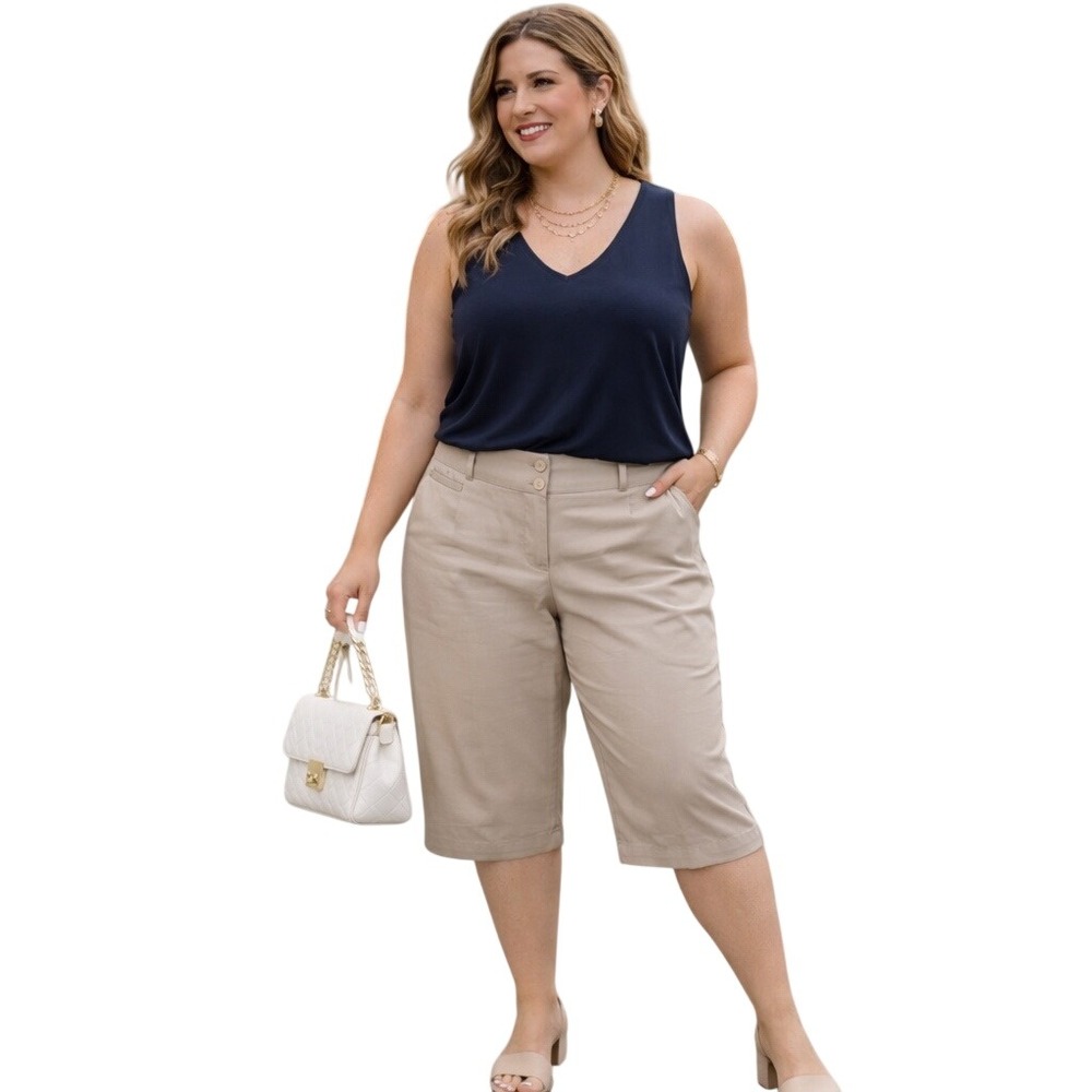 Maurices Women's Khaki Crop Capri Mid Rise Cotton Blend Bermuda‎ Pants Size 24